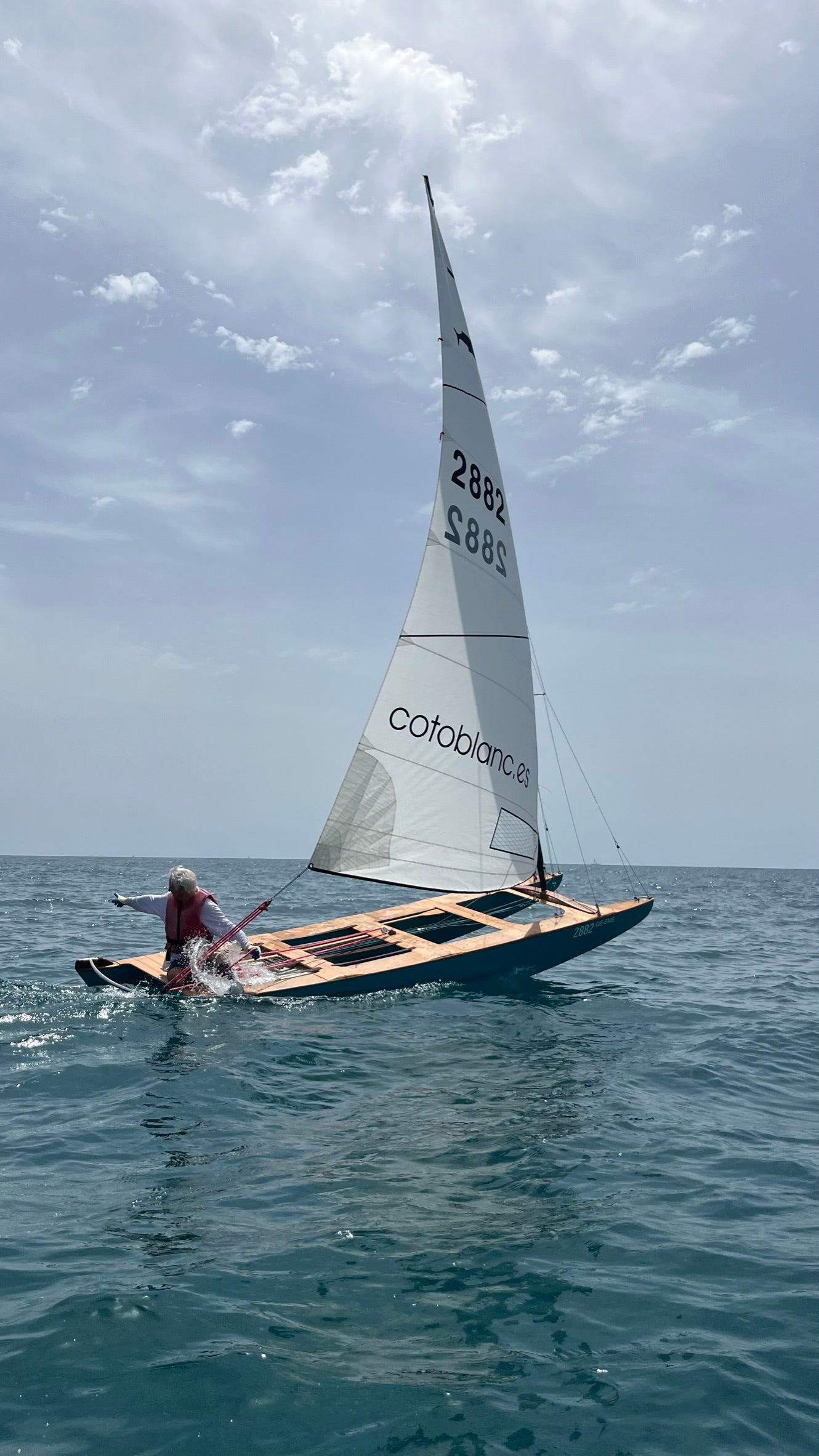 Escota flotante para vela ligera