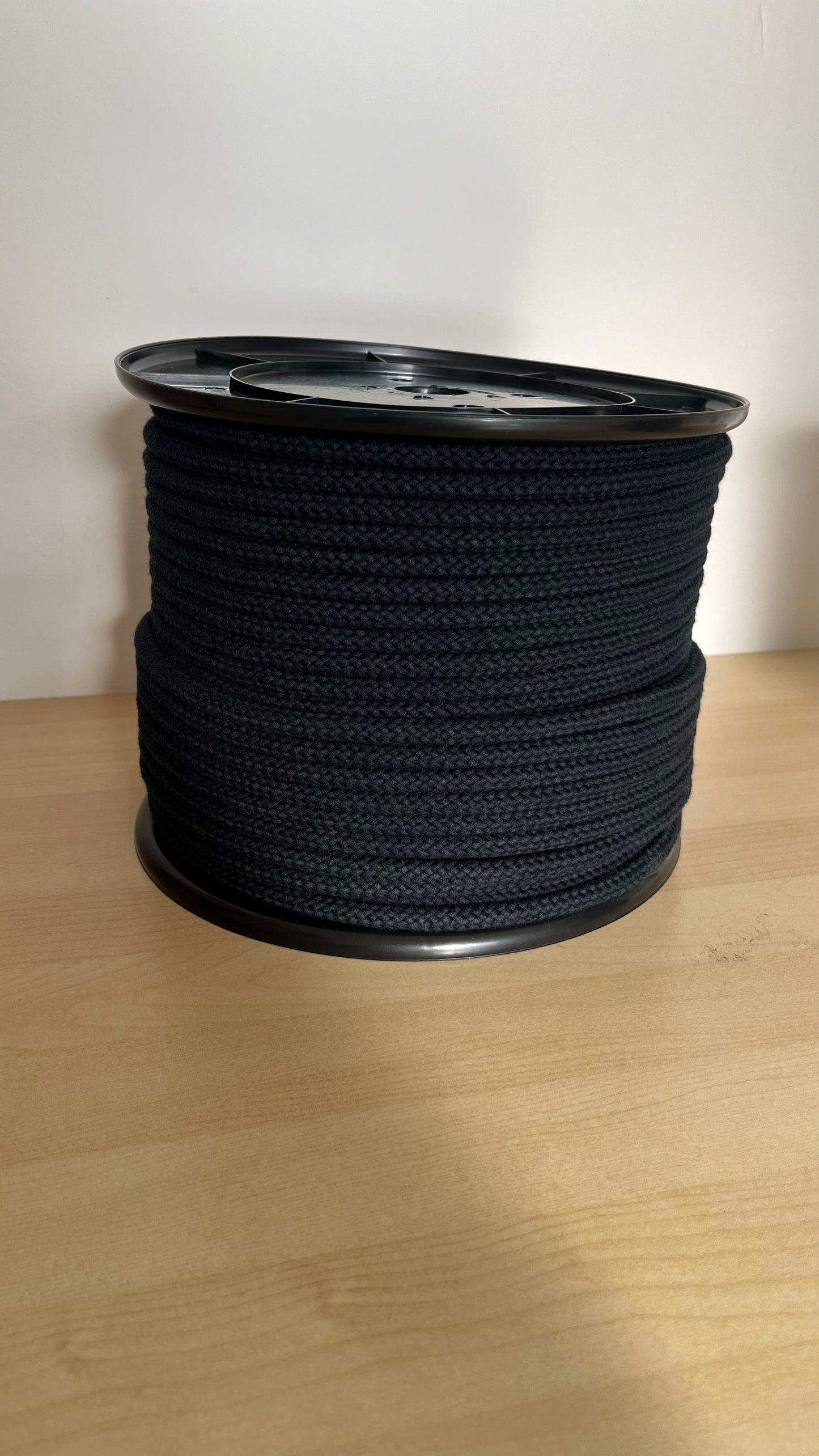Cuerda algodón color negro 8mm 100 metros